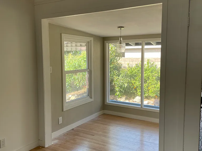 6827 Mayesdale Ave — Photo 4