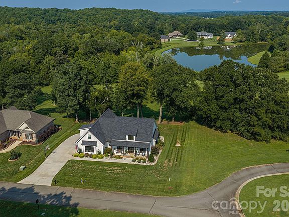 2nd image of 1877 Cline Farm Rd