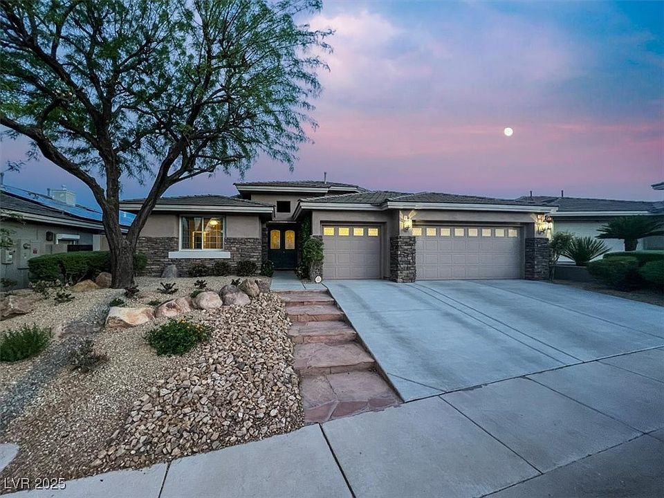 1st image of 10309 Canyon Valley Ave