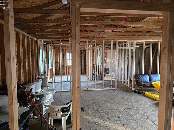 2nd image of 9641 Willow Ln