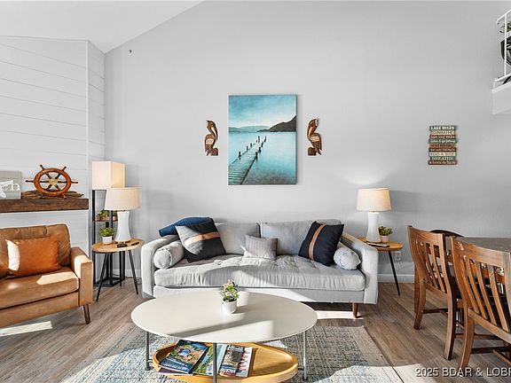 3rd image of 1481 Ledges Dr #843