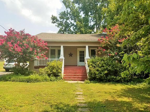 2nd image of 3008 Forestdale Ave