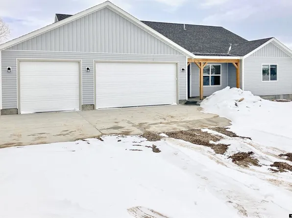 140 Village Dr, Evanston, WY 82930