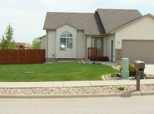 3041 Willowbend Rd, Rapid City, SD 57703