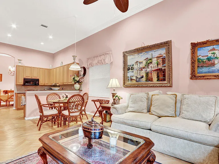 116 Palm Cir — Photo 11