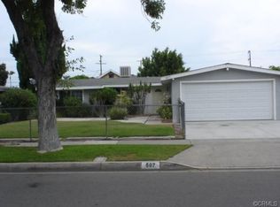 607 E Russell Ave, Santa Ana, CA 92707