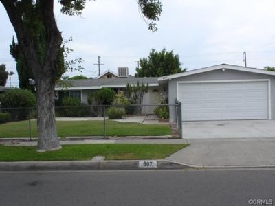 607 E Russell Ave, Santa Ana, CA, 92707