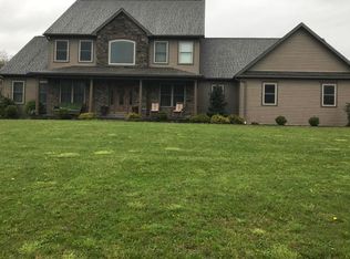 4 Glenwood Dr, Bloomsburg, PA 17815