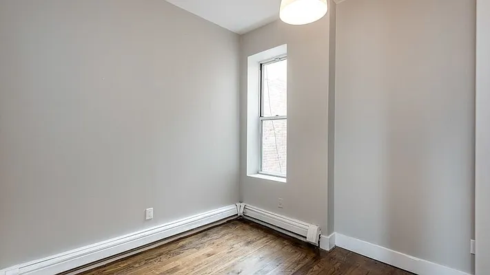Rented by Nooklyn NYC LLC | media 35