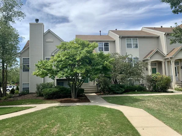 1603 Silvergate Ct, Gurnee, IL 60031