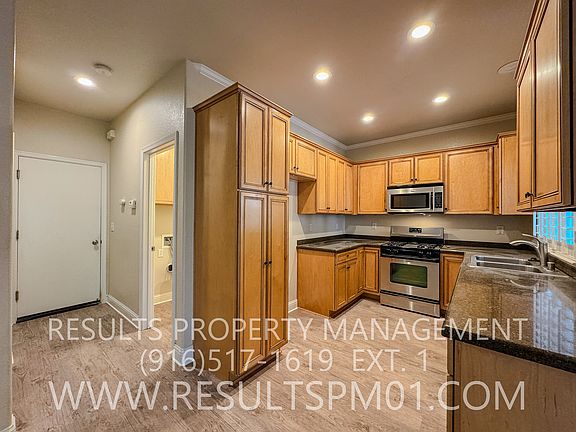 2nd image of 632 Shasta Oaks Cir