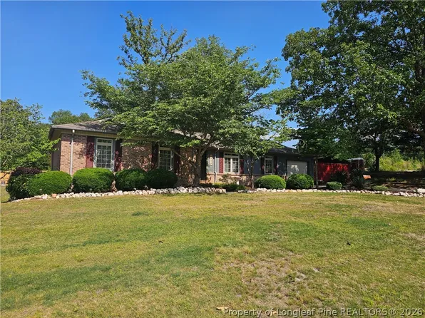 6998 Norge St, Fayetteville, NC 28311