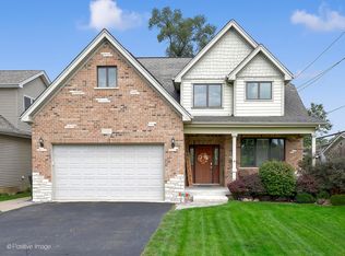 1010 67th St, Downers Grove, IL 60516