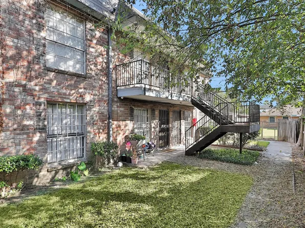 201 W Rosamond St APT 61, Houston, TX 77076