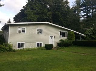 2 Moulton Rd, Southborough, MA 01772