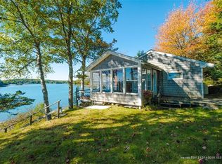 18 Dyer Point Rd, Owls Head, ME 04854
