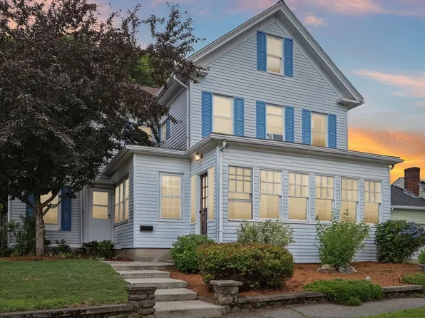 25 Walnut St, Marlborough, MA 01752