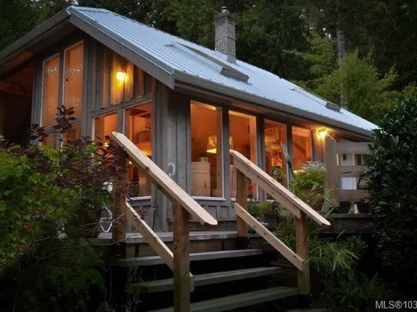 2980 Sooke River Rd, Sooke, BC V9Z 0Y1
