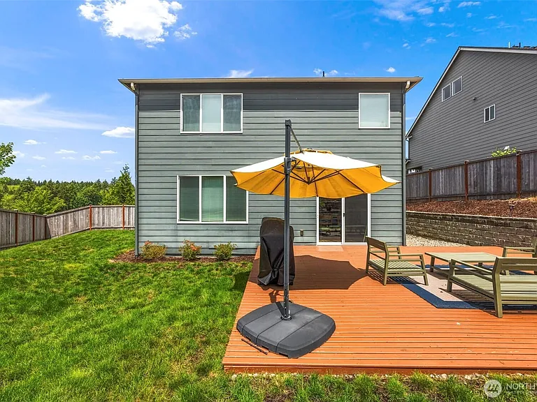 6605 Svea Ct NE — Photo 34