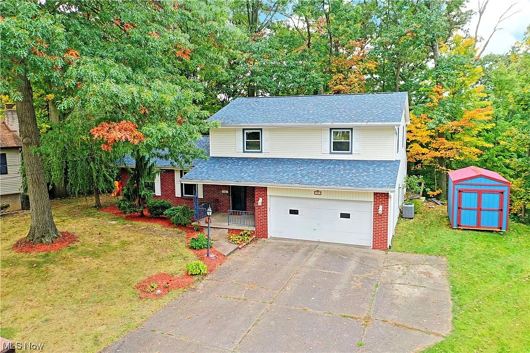 35 Hillside Dr photo 1