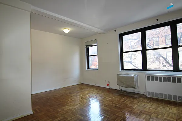 Rented by FirstService Realty (legacy) | media 25