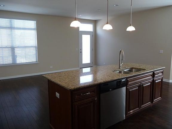 2nd image of 401 Alpine Springs Dr