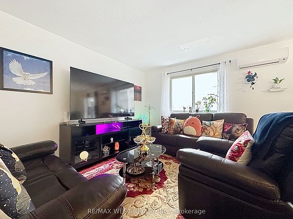 2nd image of 800 Kennedy Rd #206