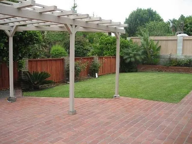 2383 Geranium St — Photo 5