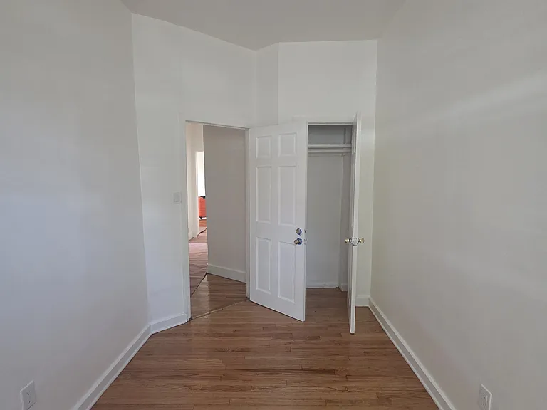846 E 220th St #2 — Photo 8