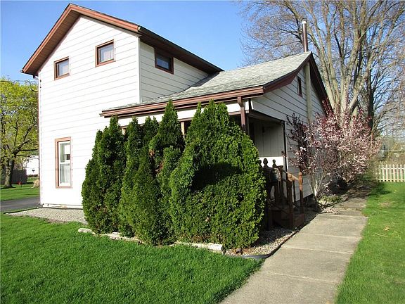 3rd image of 102 Mynderse St