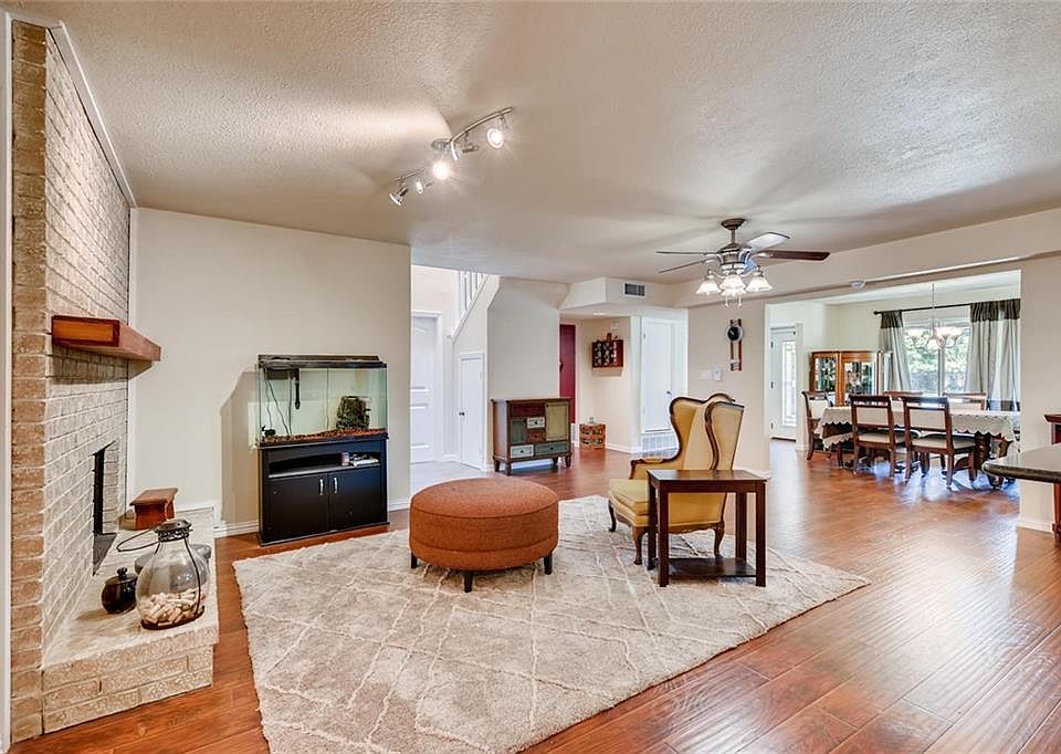1st image of 2732 S Colfax Cir