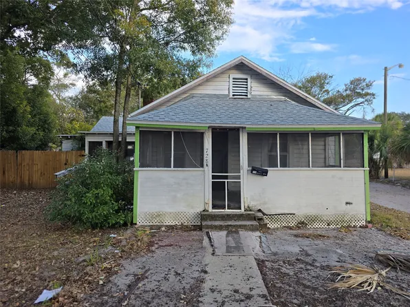 728 S 9th St, Fernandina Beach, FL 32034