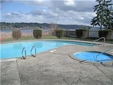 5th image of 4214 W Lake Sammamish Pkwy NE APT 203