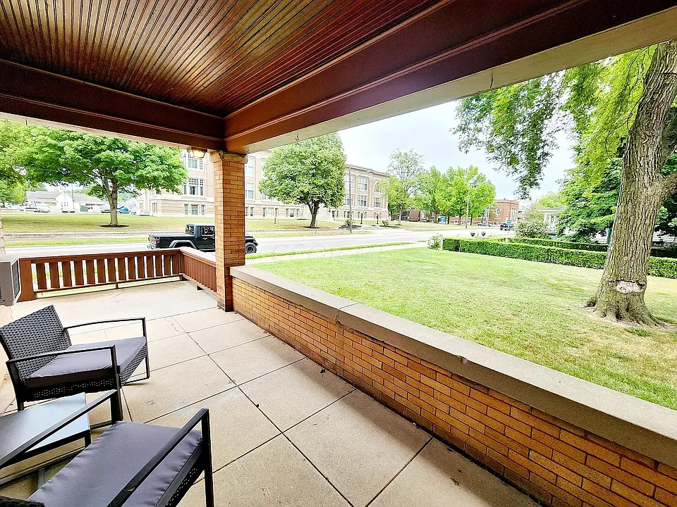 entry porch