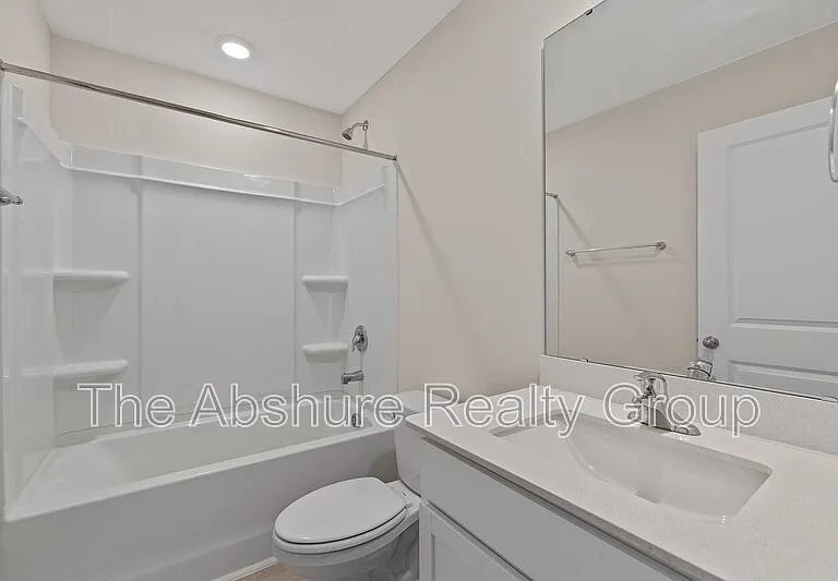 49 River Bank Rd — Photo 36