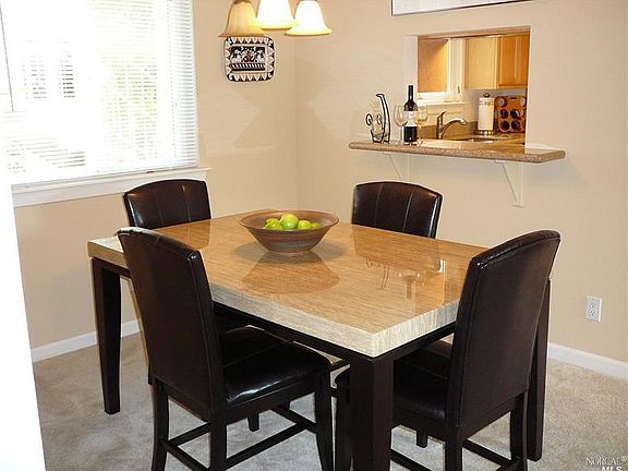 5th image of 200 Foss Creek Cir