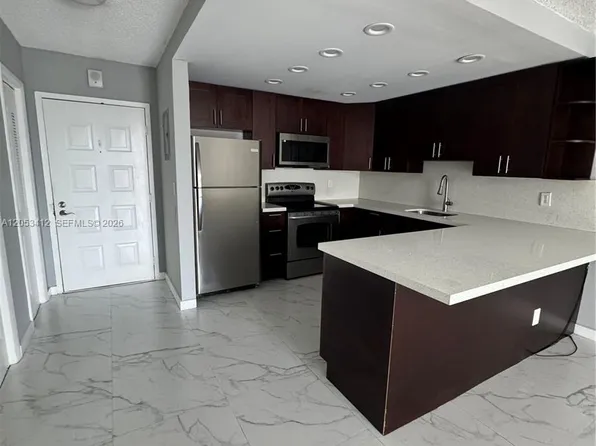 6930 NW 186th St APT 1-515, Hialeah, FL 33015