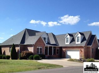 265 Bourbon St, Greenup, KY 41144
