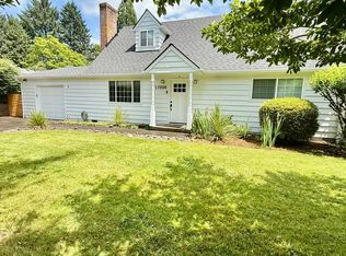 17898 Pilkington Rd, Lake Oswego, OR 97035