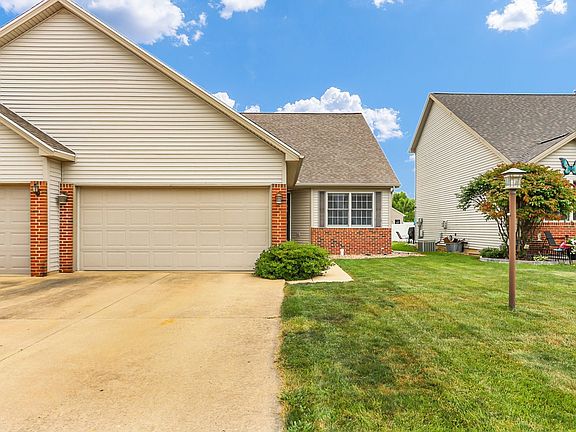 3rd image of 4007 Aberdeen Dr
