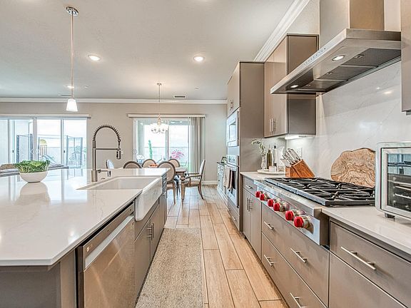 4th image of 467 Heirloom Ln