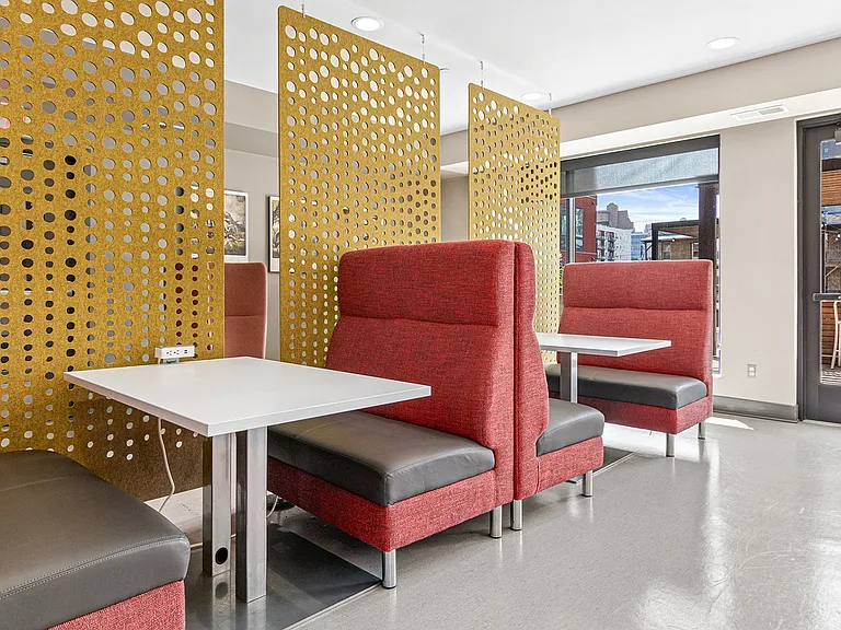 Red 20 Apartments — Photo 32