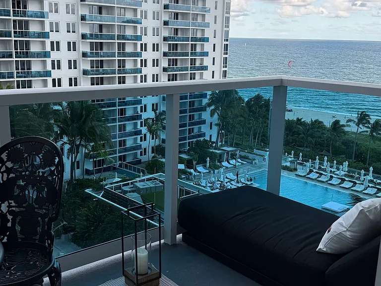 2301 Collins Ave #1120 — Photo 29