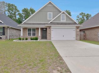 5402 Parkside Dr, Pace, FL 32571