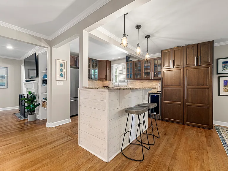 371 Deering Rd NW — Photo 8