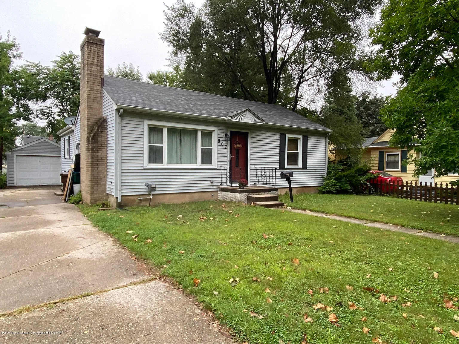 907 Alden Dr photo 1