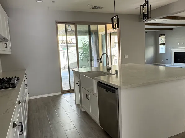 250 Triumph Ln, San Marcos, CA 92078