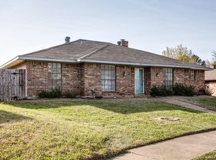 925 Hillside Ln, Flower Mound, TX 75028