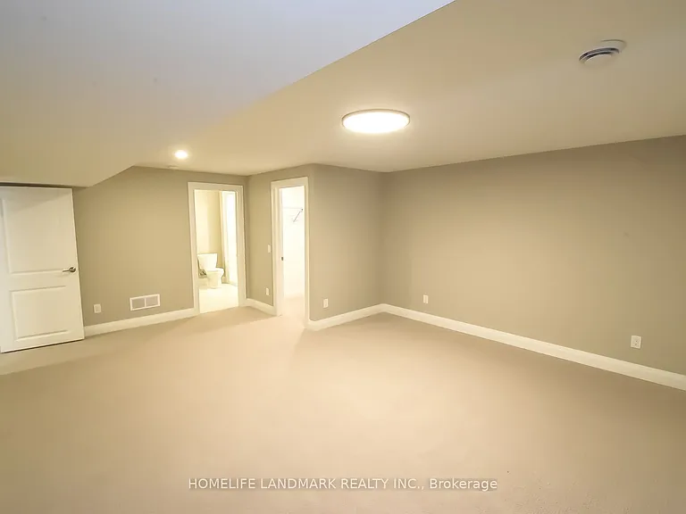8974 Willoughby Dr #23 — Photo 26