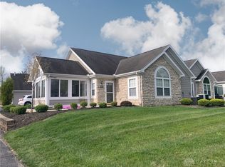 4686 Cobblestone Dr, Tipp City, OH